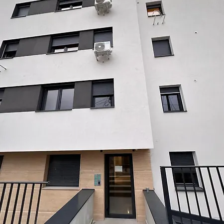Apartment Elem *